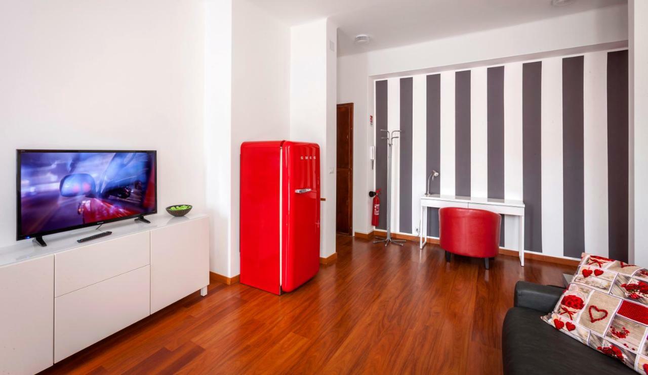 Apartment Bright House In
