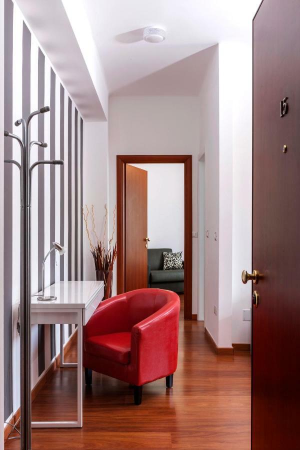 Apartment Bright House In *