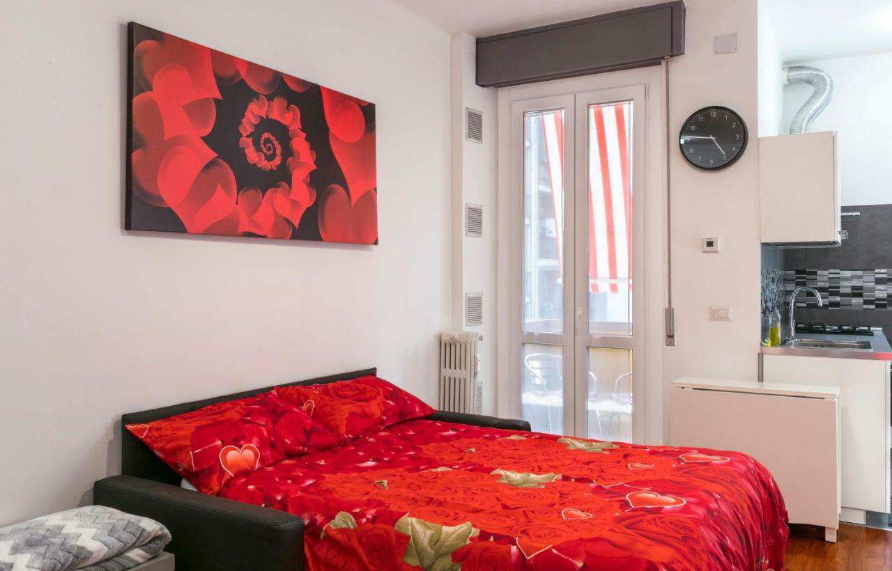 Apartment Bright House In